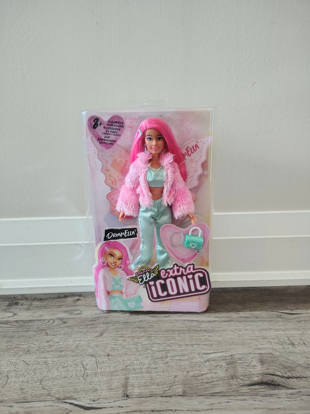 DreamElla Extra Iconic Fashion Doll - Pink Hair & Mint Outfit